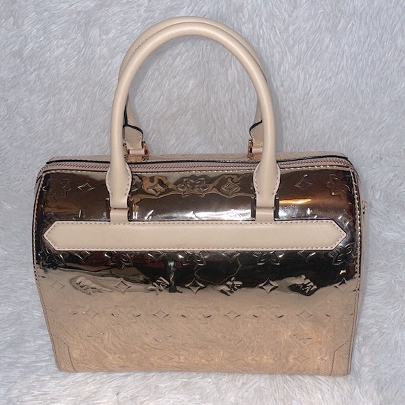 Michael Kors Kara Mirror Metallic Embossed Large Duffle Satchel Bag in Rose Gold - Picture 6 of 14